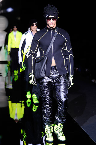 Emporio Armani / - 2010-2011